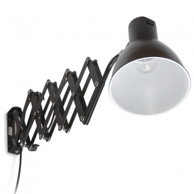 Scherenlampe zur Wandbefestigung in Schwarz oder Silber von Edition Casa Lumi, Bild 1: Der Doppelwandarm der Scherenlampe ist absolut verwindungssteif