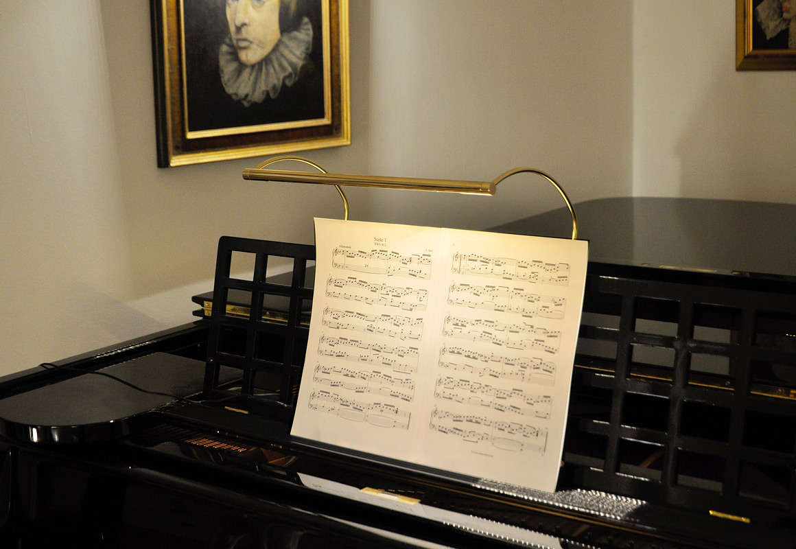 Exklusive Noten Beleuchtung Fur Pianos Und Klaviere Dimmbar Messing Casa Lumi 