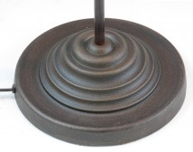GARDE Stehlampe mit kleinem Kupferschirm von Breda Leuchten, Bild 3: Der getreppte Sockel