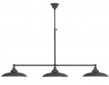 Rustikale Stabpendel-Balkenlampe mit drei flachen Schirmen