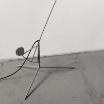 MANTIS Stehleuchte im Mid-Century Design der 50er Jahre von DCW éditions Leuchten, Bild 8: (Grau-grüne Ausführung leider nicht mehr lieferbar))