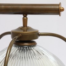 Außergewöhnliche Balkenleuchte mit Glasschirmen von Aire Lighting, Bild 4