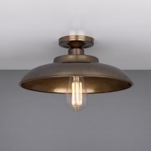 Flache Industrie-Deckenleuchte Ø 32 cm von Aire Lighting, Bild 5: Die flache Industrie-Deckenlampe in der Messing-Oberfläche alt-messing patiniert