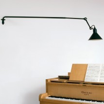Teleskop-Wandleuchte N° 213 mit langem Schwenk-Arm