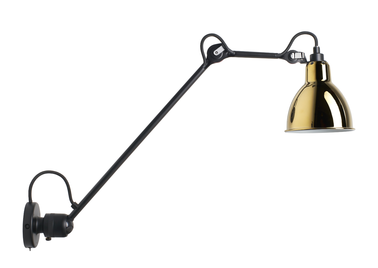 Wall Light № 304 with Jointed Swivel Arm (L40/L60): Das Modell 1 (304 L40) ist optional auch mit Kippschalter am Wandteil erhältlich. Hier mit goldenem Schirm.