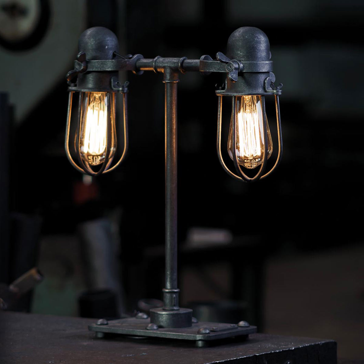 Massive double table lamp in "industrial" style TL4110