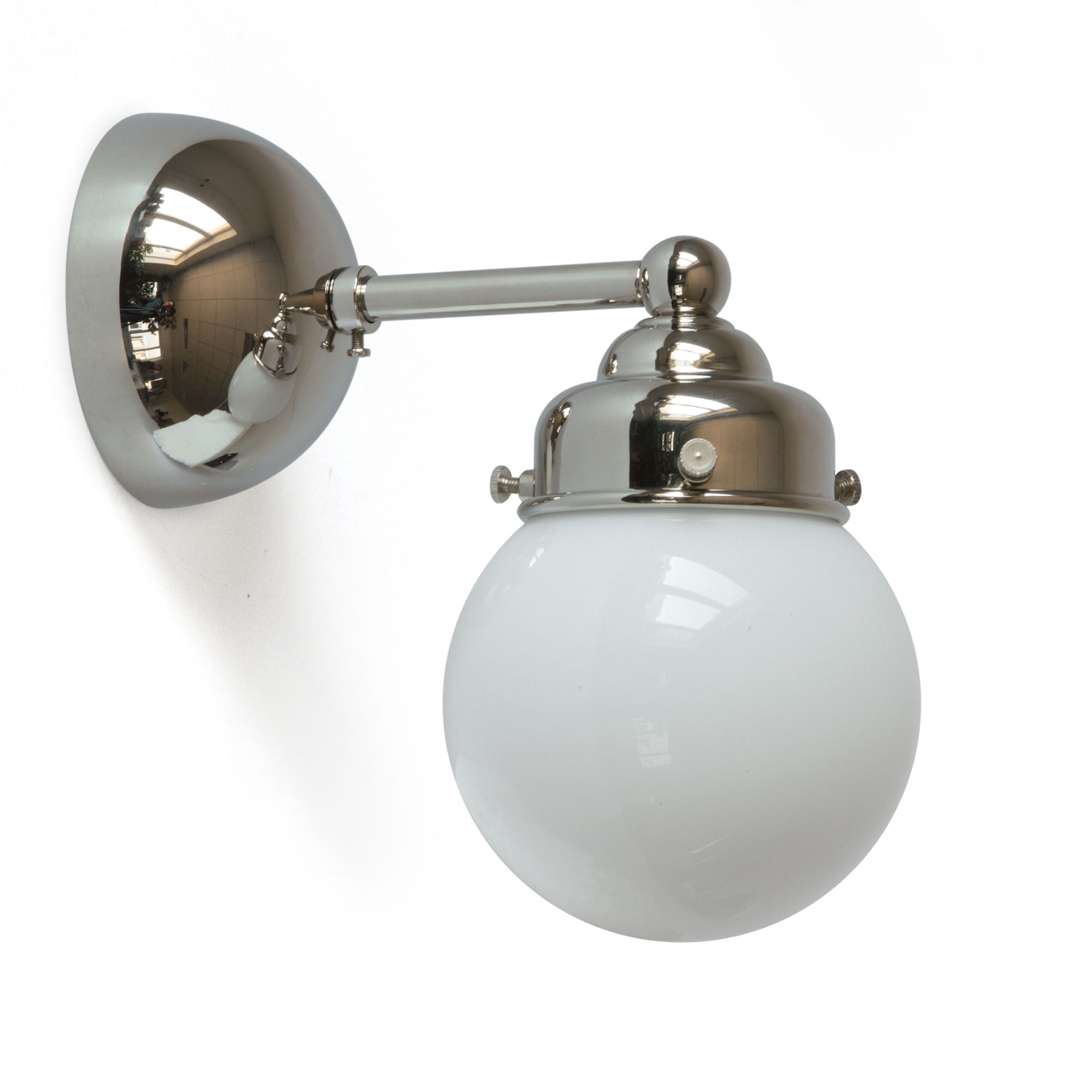 Kleine Kugel-Wandlampe mit Opalglas Ø 10 cm