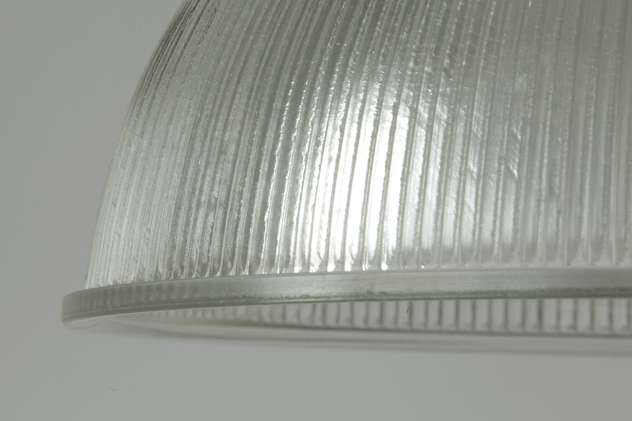 Holophanglas-Hängelampe mit halbrundem Schirm, Bild 6 Holophanglas-Hängelampe mit halbrundem Schirm, Bild 6