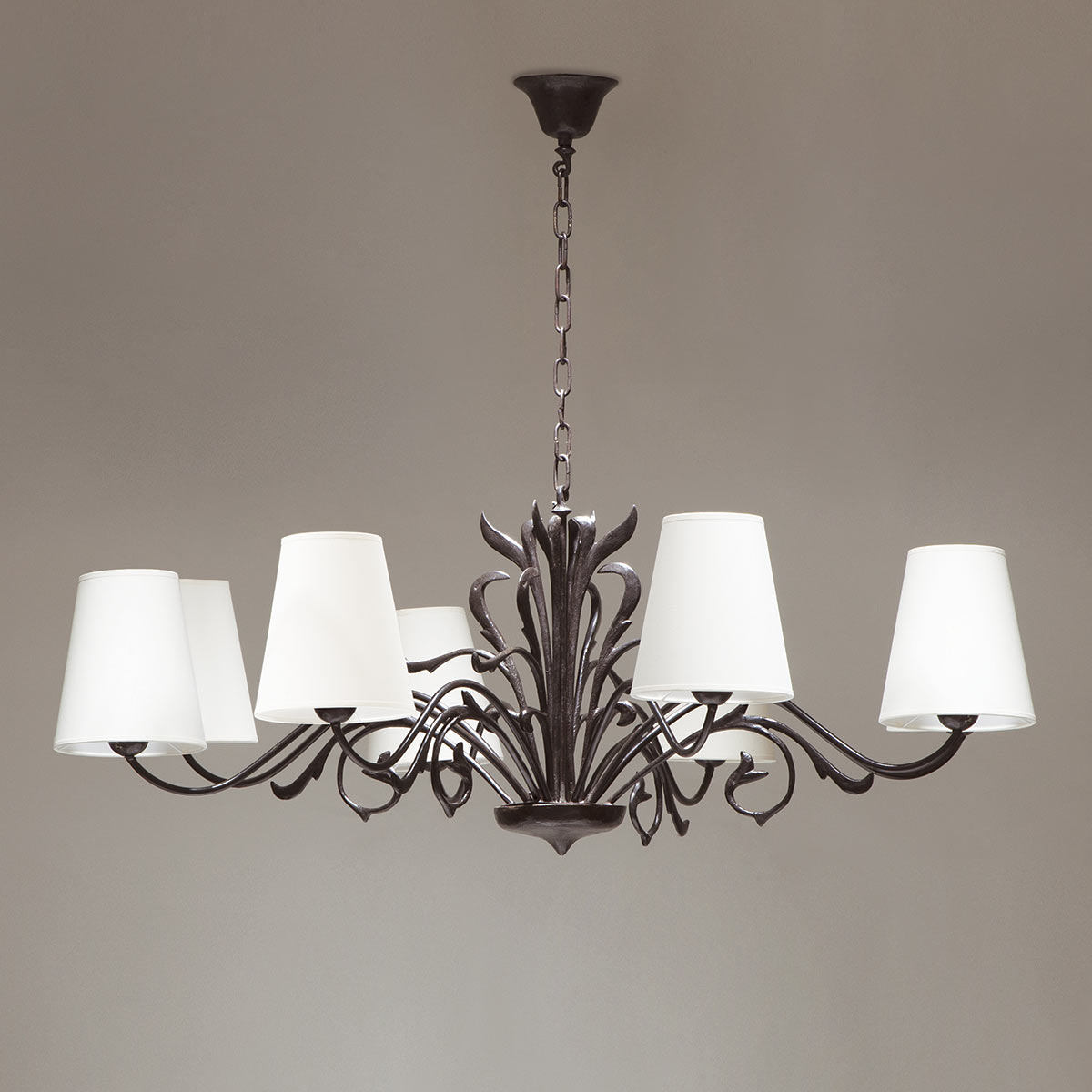 Großer kunstvoller Bronze-Lüster TOLÈDE mit Blattdekor (Ø 95 / 120 cm) Großer kunstvoller Bronze-Lüster TOLÈDE mit Blattdekor (Ø 95 / 120 cm)