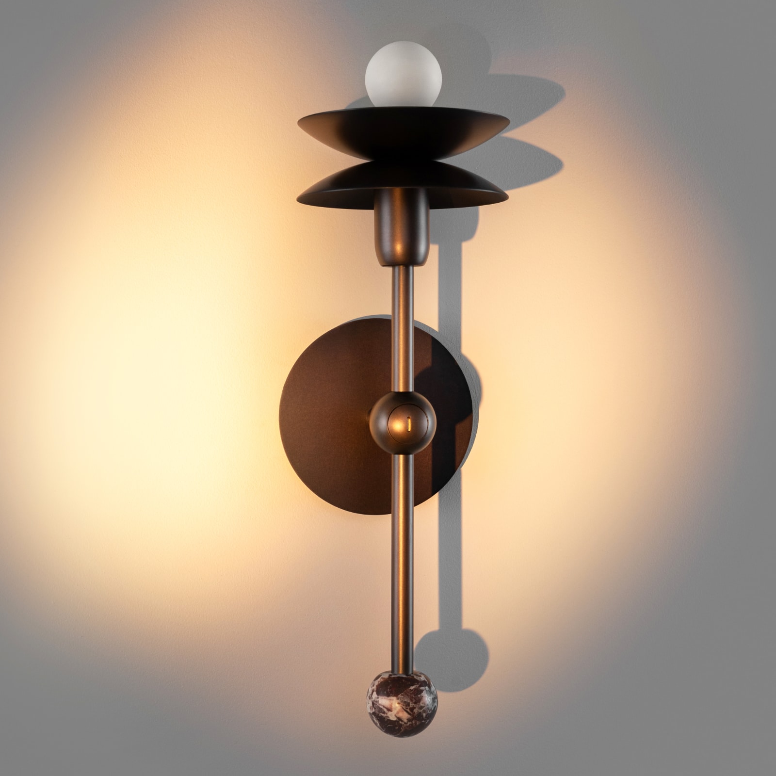 BABYLON SINGLE Sculptural Wall Light in Brass and Natural Marble