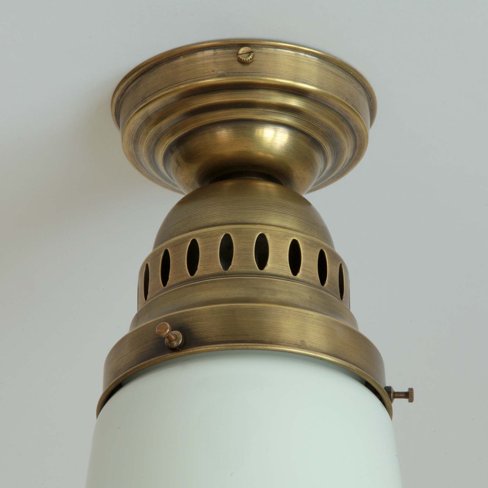 Luzette Ceiling Light Ø 30 cm: Antik handpatiniert (Altmessing)