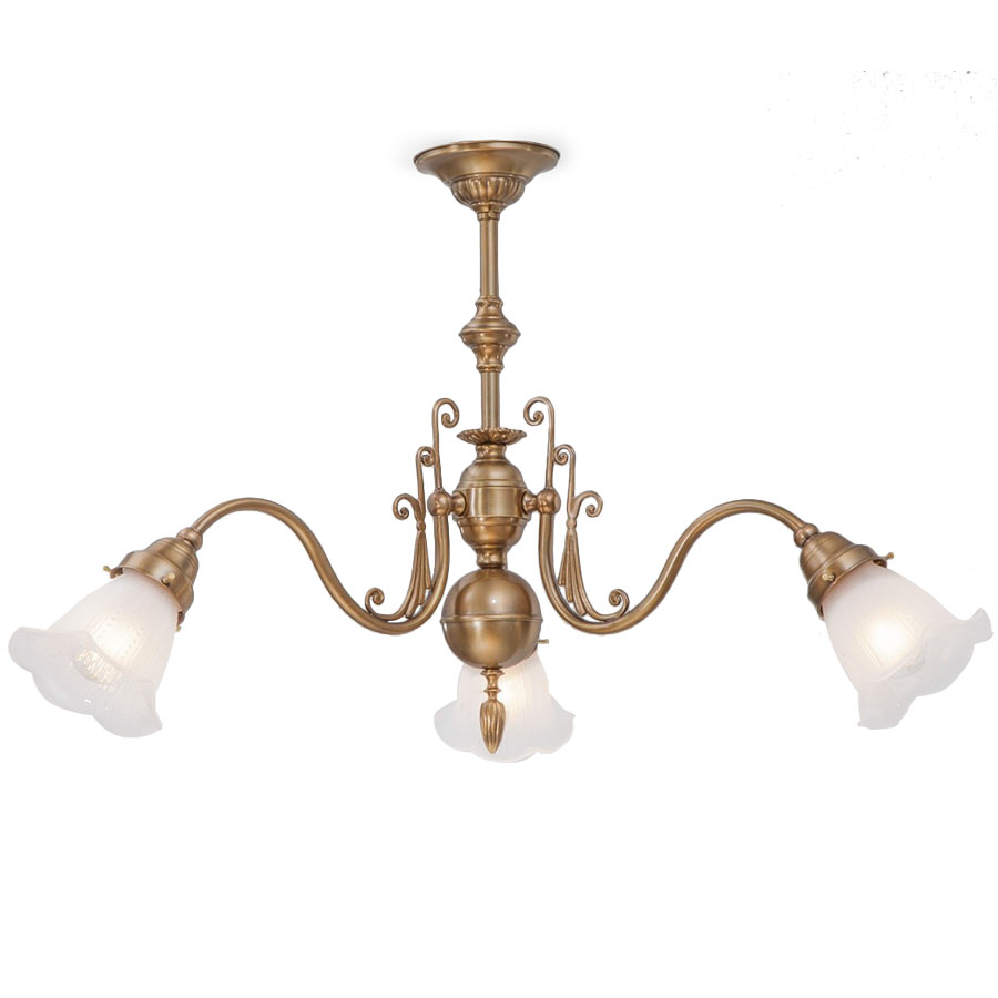 Bild 1: Dreiarmiger, verspielter Jugenstil-Leuchter mit plissierten, satinierten Gläsern, hier in Alt-Messing Dreiarmiger Jugendstil-Hängeleuchter KLEIN PARIS: Dreiarmiger, verspielter Jugenstil-Leuchter mit plissierten, satinierten Gläsern, hier in Alt-Messing