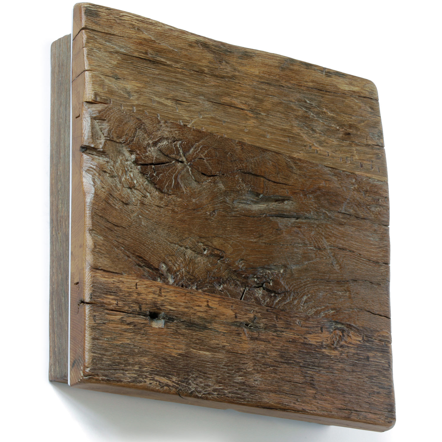 Quadratische Wandleuchte aus antikem Massivholz (40 cm): Quadratische Wandleuchte aus Massivholz, in Südtirol aus antiken Balken gefertigt (hier Eiche antik)