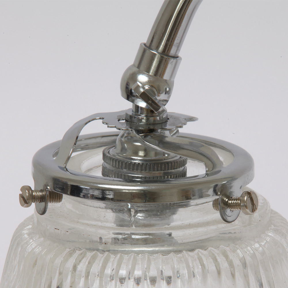 Rustikale Manufaktur-Wandlampe mit Glasschirm GRAMPA: Die nostalgische Wandlampe überzeugt mit gut gemachten Details