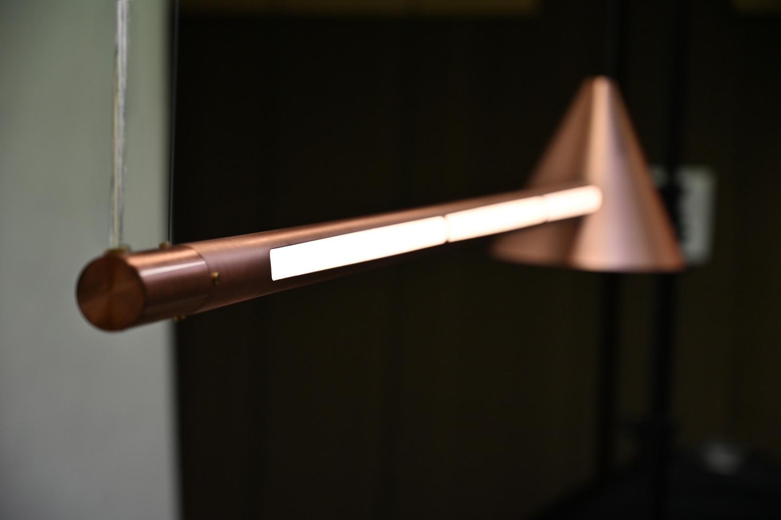 Versatile Design Pendant Light TELL with LED-Tube and Conic Shade(s), Fig. 6