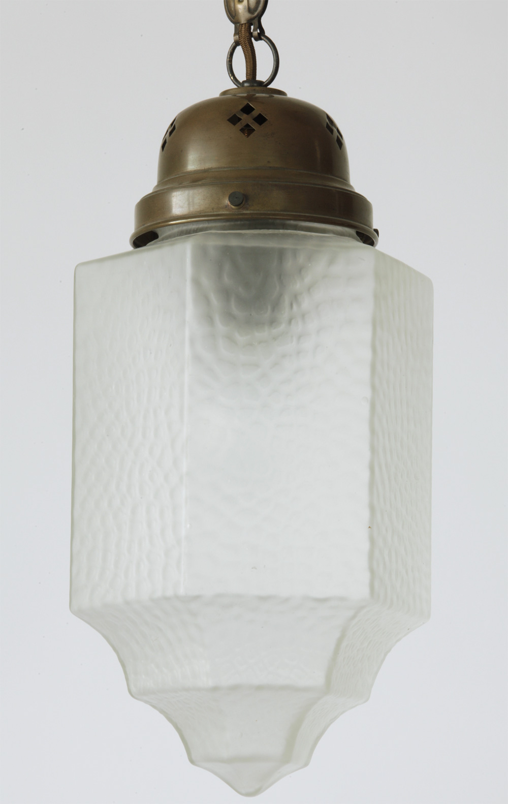 Fig. 2: Mit satiniertem gewaffelten Originalglas in sechsseitiger Form. Antique Art Nouveau Pendant Lamp, Germany, ca. 1910 – SOLD: Mit satiniertem gewaffelten Originalglas in sechsseitiger Form.