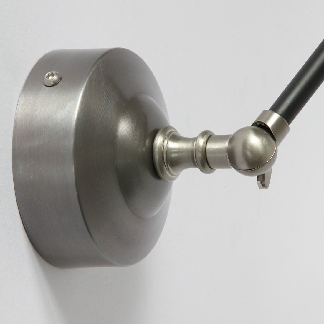 Bild 15: 25/18 Schwarz+vernickelt matt Nostalgischer, einstellbarer Wandstrahler mit Gelenk-Armen: 25/18 Schwarz+vernickelt matt