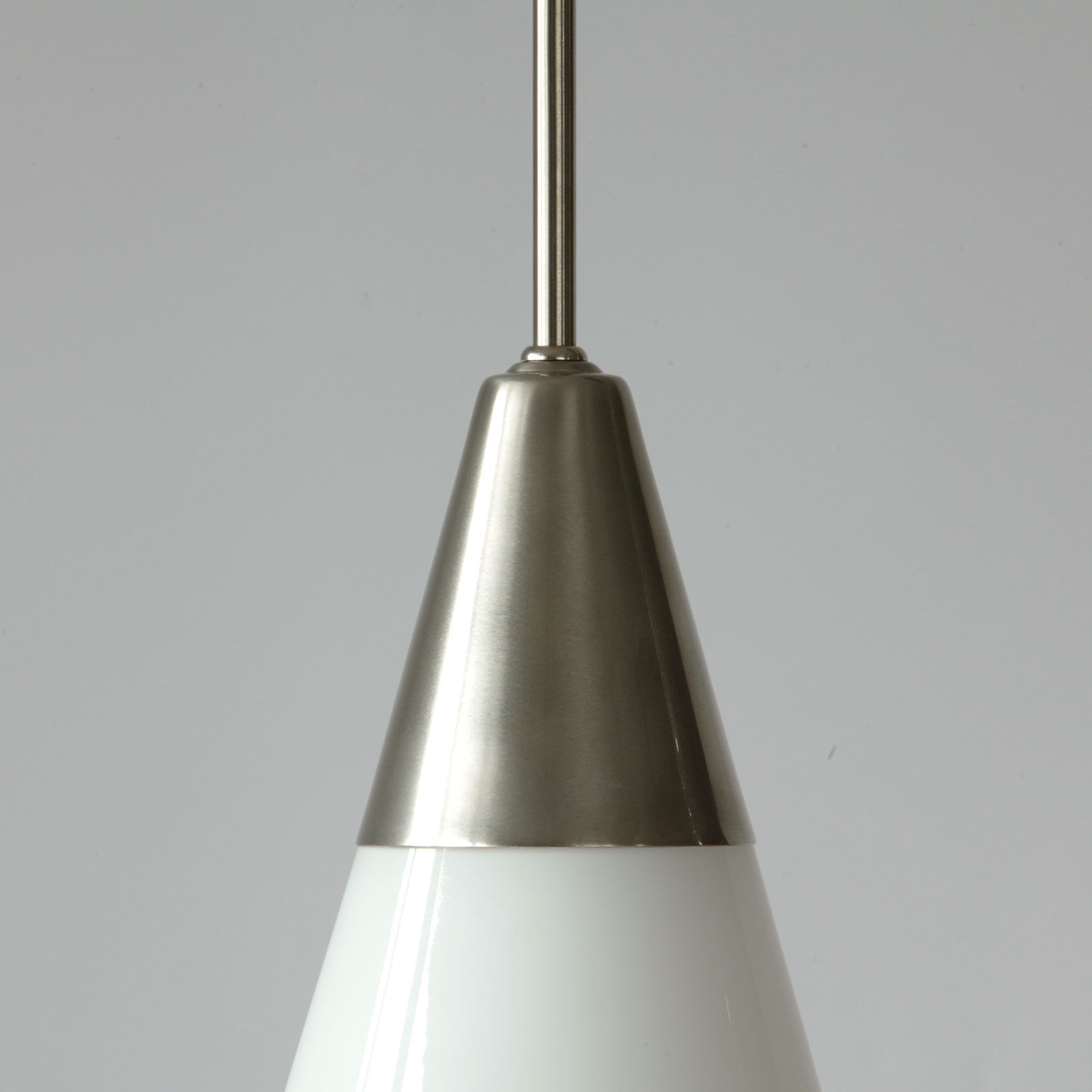 Konische Pendelleuchte mit Opalglas-Kegel, Ø 20 cm, Bild 9