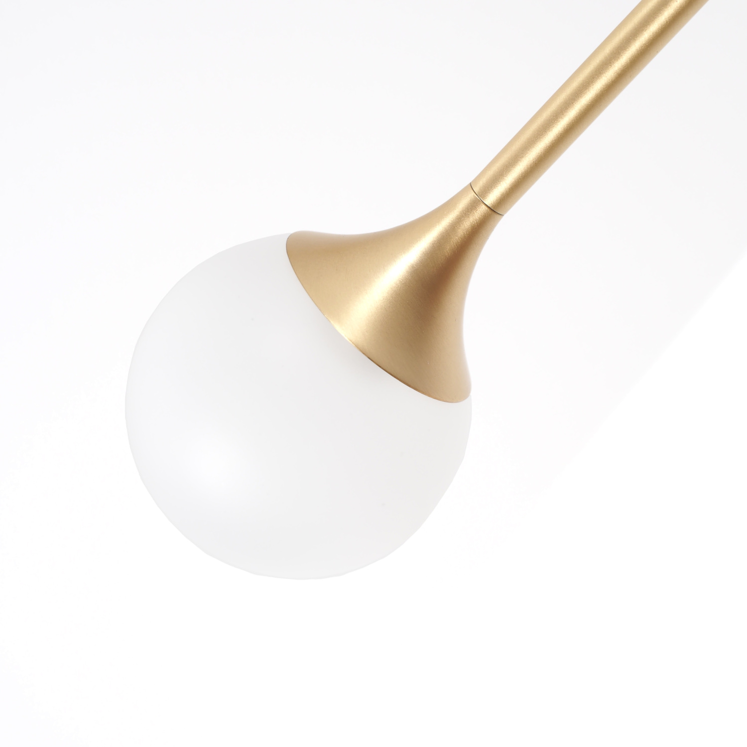 Bild 6: Messing satiniert Eleganter Design-Leuchter mit drei Glaskugeln: Messing satiniert