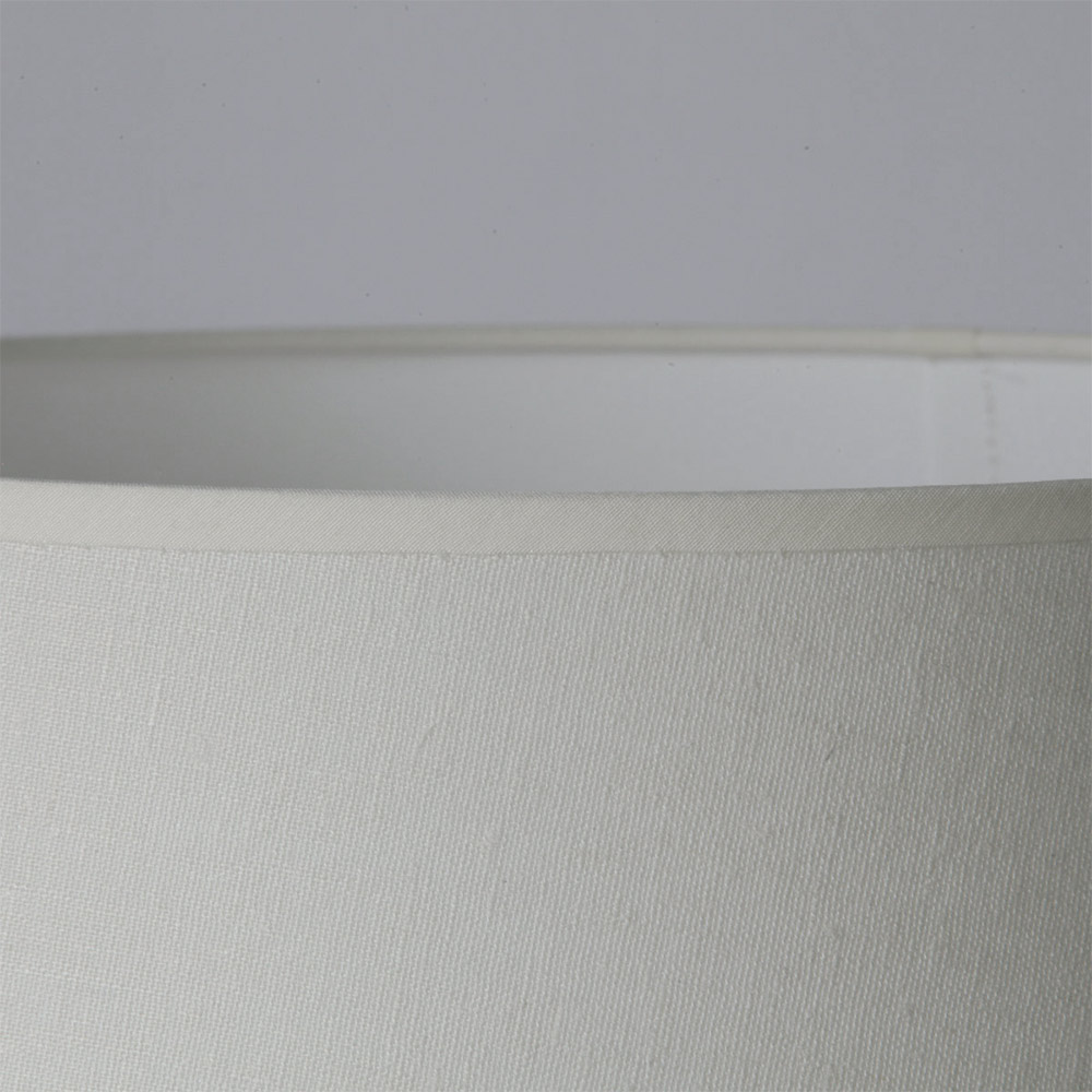 Bild 7: Schirm in „Écrue“ Bronzeguss-Leuchte PLUME mit Spatzenskulptur und Stoffschirm: Schirm in „Écrue“