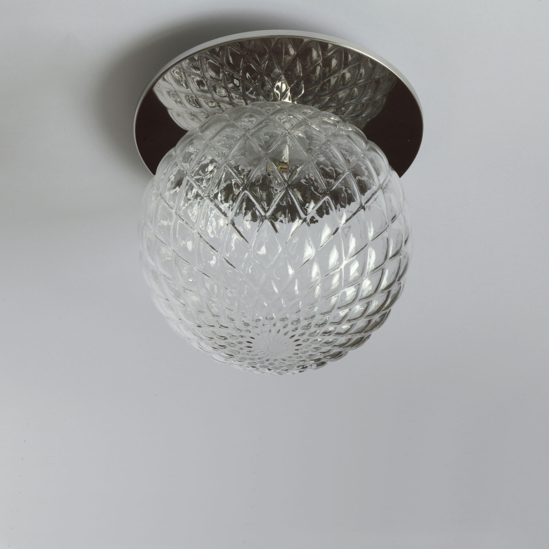 Fig. 3: Modell 2 mit Ø 20 cm (Stahl poliert) Ceiling Light RHOMBS with Faceted Glass Globe, Ø 15/22 cm: Modell 2 mit Ø 20 cm (Stahl poliert)