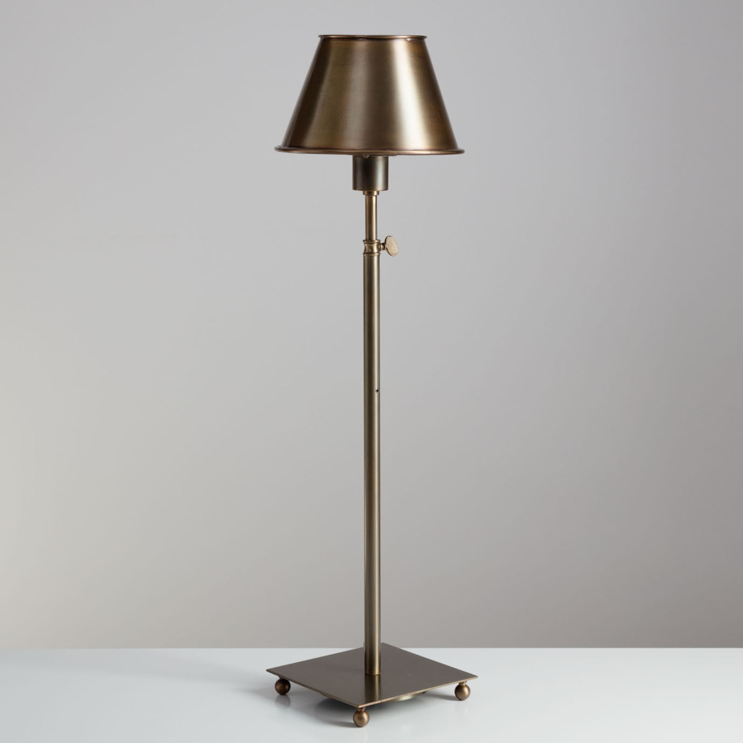 CADRAT Französische Messing-Tischleuchte CADRAT Französische Messing-Tischleuchte