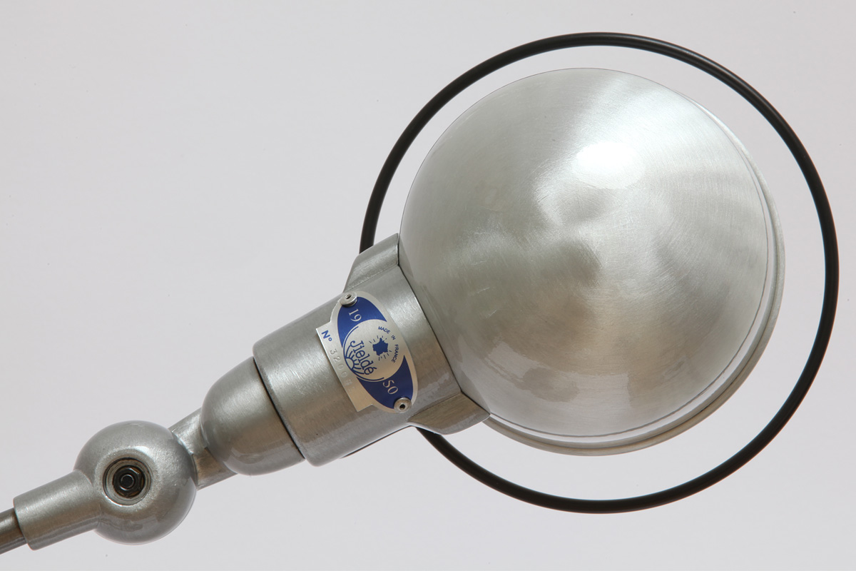 ZICK-ZACK Gelenk-Stehlampe SIGNAL SI433: Der Reflektor mit Gelenk, Stehleuchte in der Ausführung Stahl natur, gebürstet und klar lackiert
