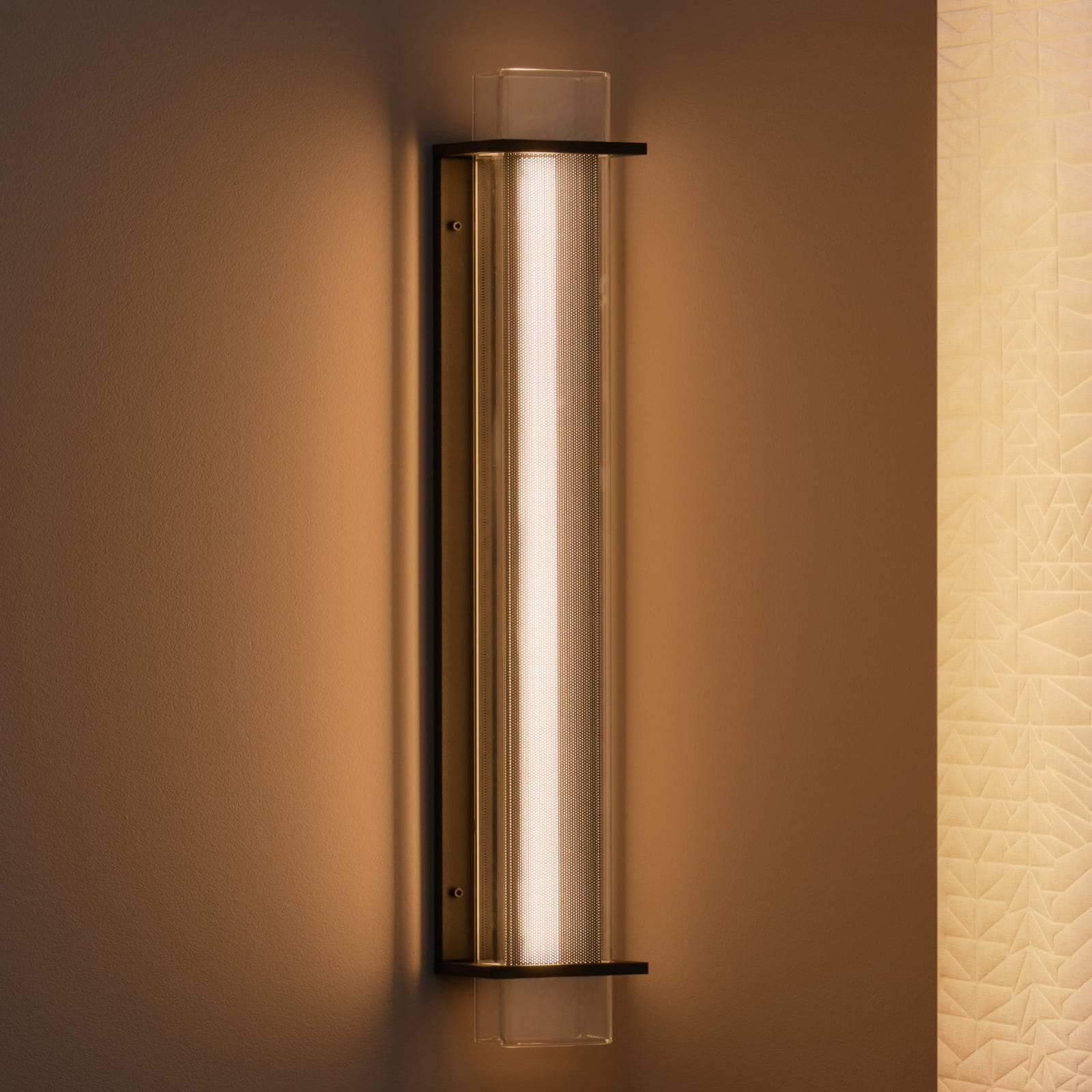 Schmale LED-Design-Wandleuchte QUADRATUBE W3 Schmale LED-Design-Wandleuchte QUADRATUBE W3