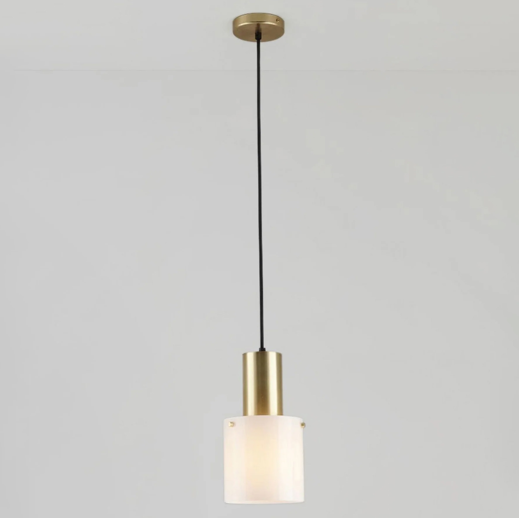 Brass or copper glass-cylinder pendant lamp WALTER: Das kleine Modell mit Messing und opalem Glas