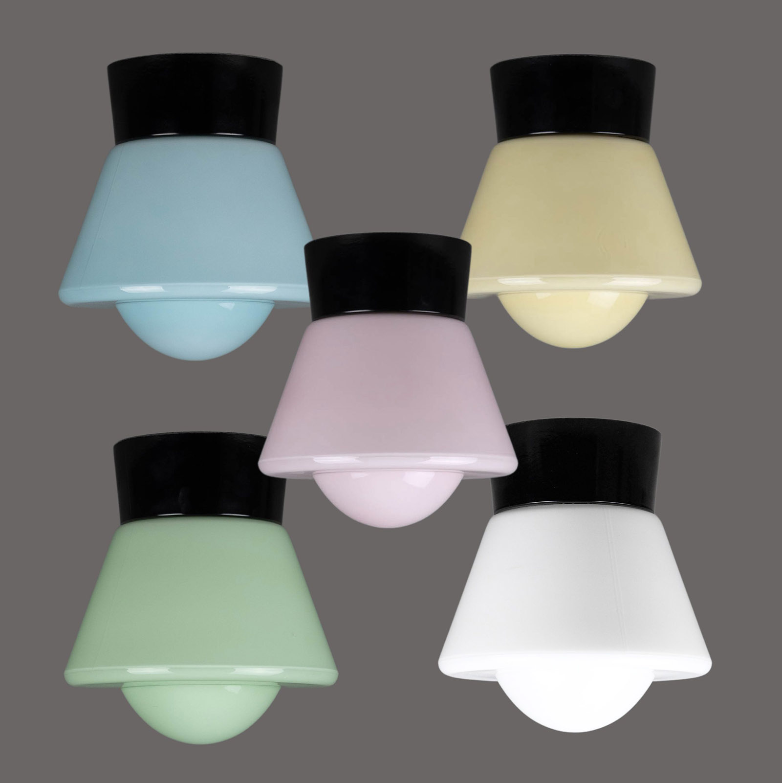 Pastellglas-Deckenleuchte mit Bakelitsockel KOMET, verschiedene Farben: Zur Auswahl stehen die Farben blau, gelb, grün, rosa und opales Glas