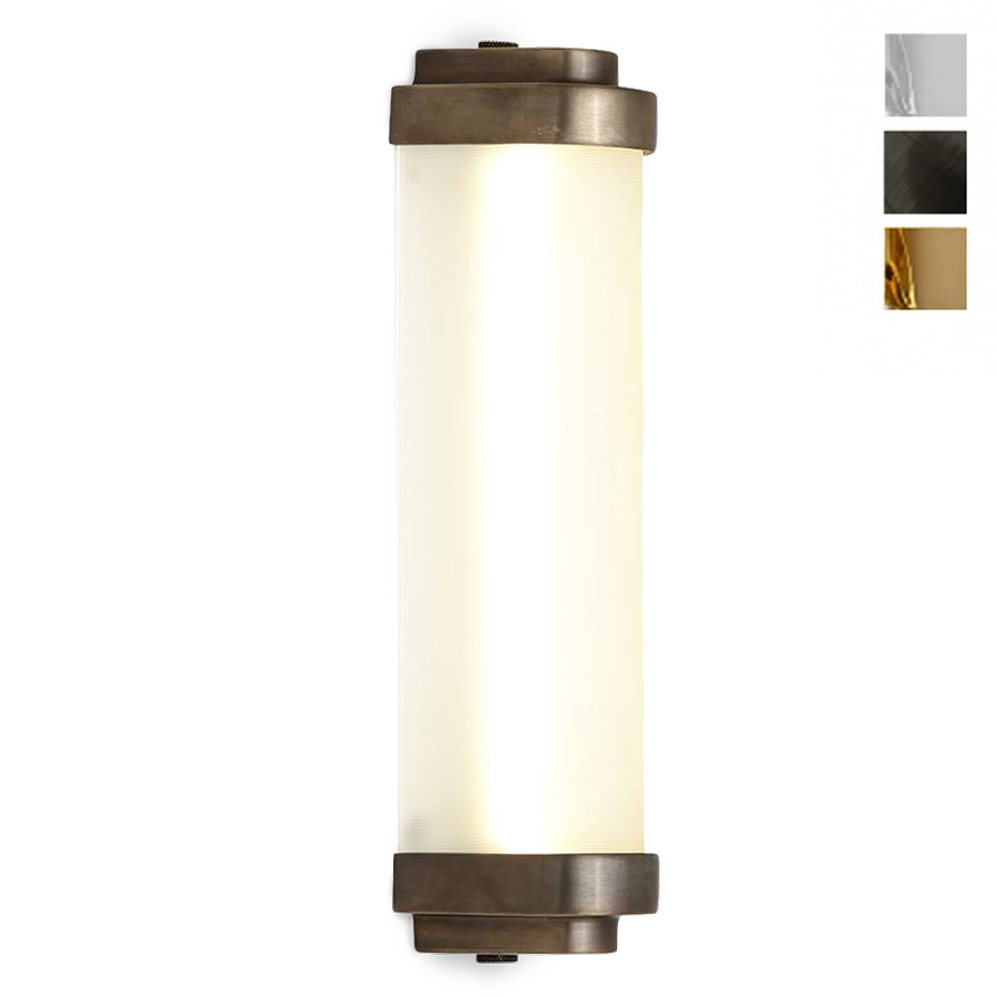 Schmale LED-Wandleuchte für Badspiegel in drei Größen Schmale LED-Wandleuchte für Badspiegel in drei Größen