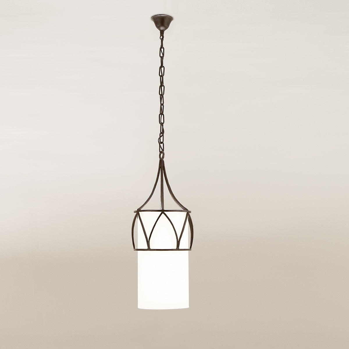 Bronzeguss-Hängeleuchte mit Stoffschirm TIARE PETITE, Ø 23 cm Bronzeguss-Hängeleuchte mit Stoffschirm TIARE PETITE, Ø 23 cm