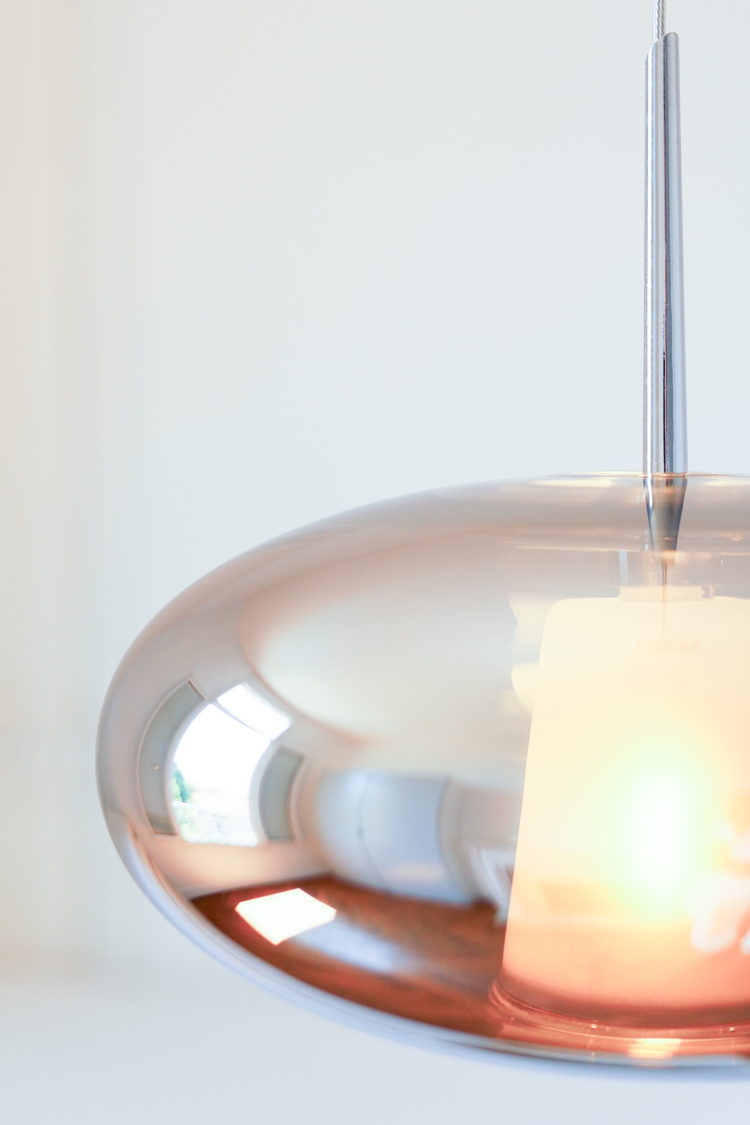 Reflexion in Gold oder Chrom: Glas-Hängeleuchte aus Frankreich, Fig. 6 Reflexion in Gold oder Chrom: Glas-Hängeleuchte aus Frankreich, Fig. 6