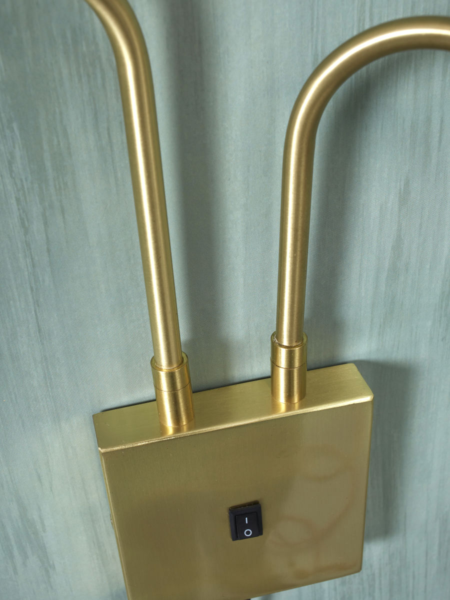 Doppel-Wandleuchte mit zwei schwenkbaren Ausleger-Armen BRE-W2, Bild 13 Doppel-Wandleuchte mit zwei schwenkbaren Ausleger-Armen BRE-W2, Bild 13