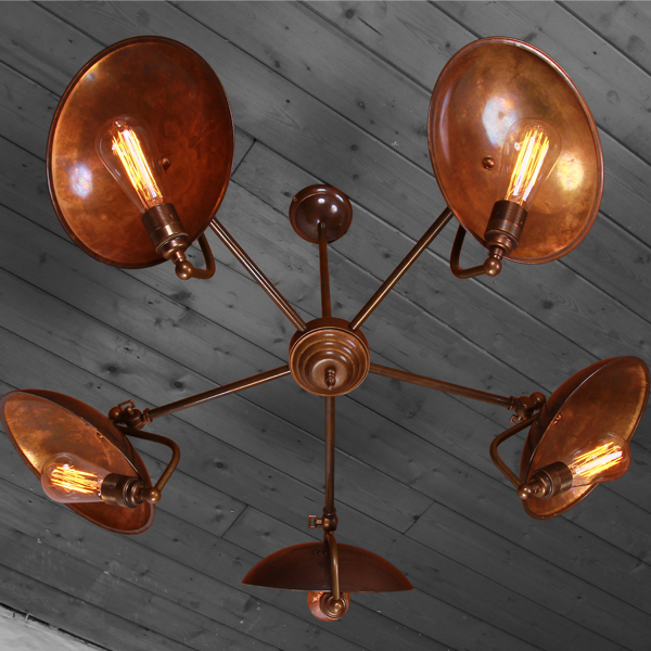 Industriestil-Leuchter mit fünf einstellbaren Messingreflektoren, Bild 11