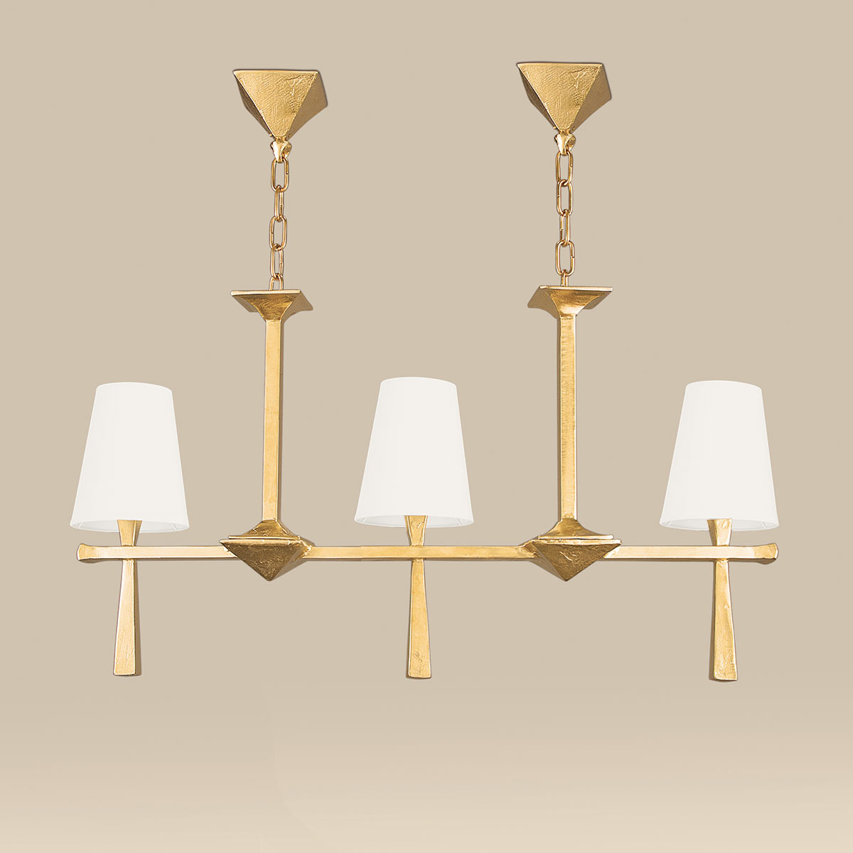 Bild 5: Kleines Modell (dreiflammig), Bronze vergoldet Balken-Hängeleuchte aus Bronzeguss PABLO (drei Größen): Kleines Modell (dreiflammig), Bronze vergoldet