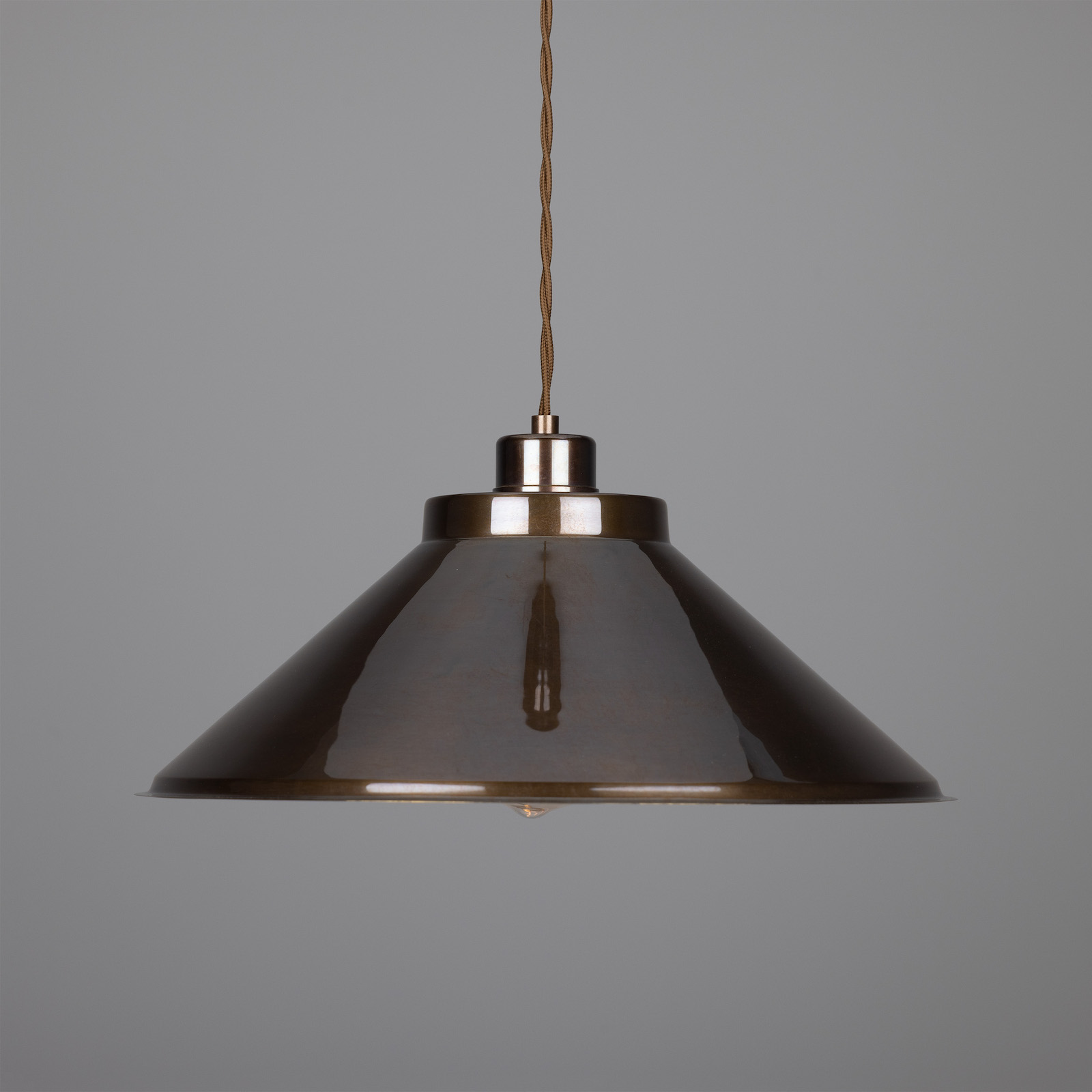 Traditional brass coolie pendant lamp from the manufactory: Alt-Messing patiniert
