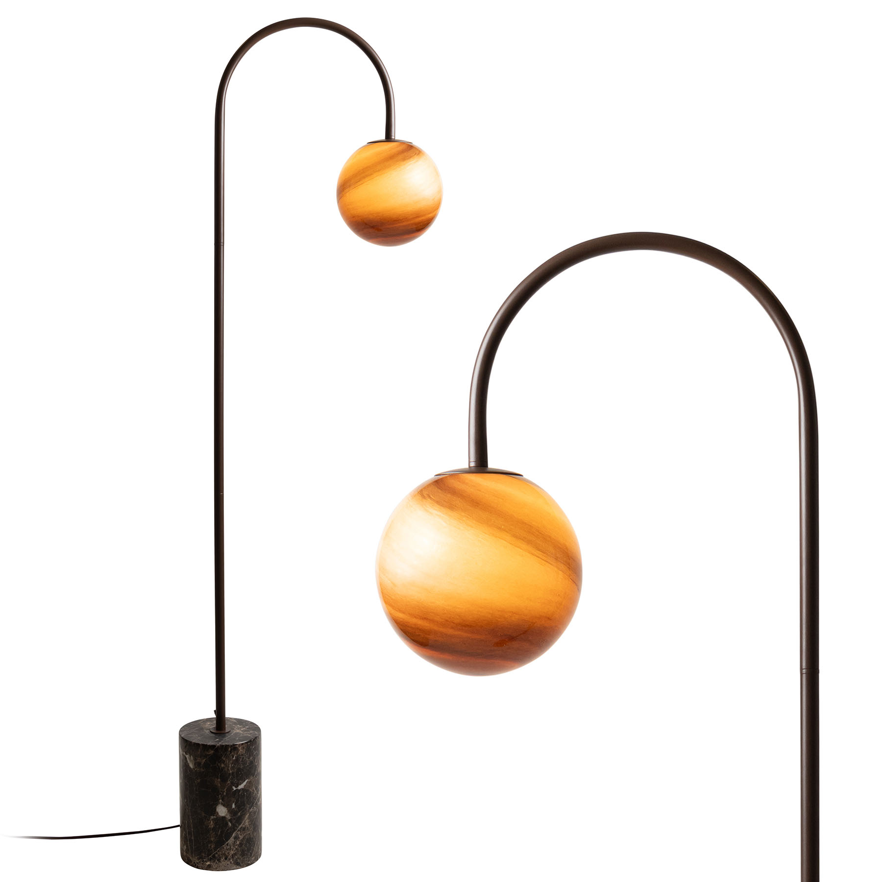 Stehlampe mit Bogenarm, Marmorsockel und marmoriertem Kugelglas