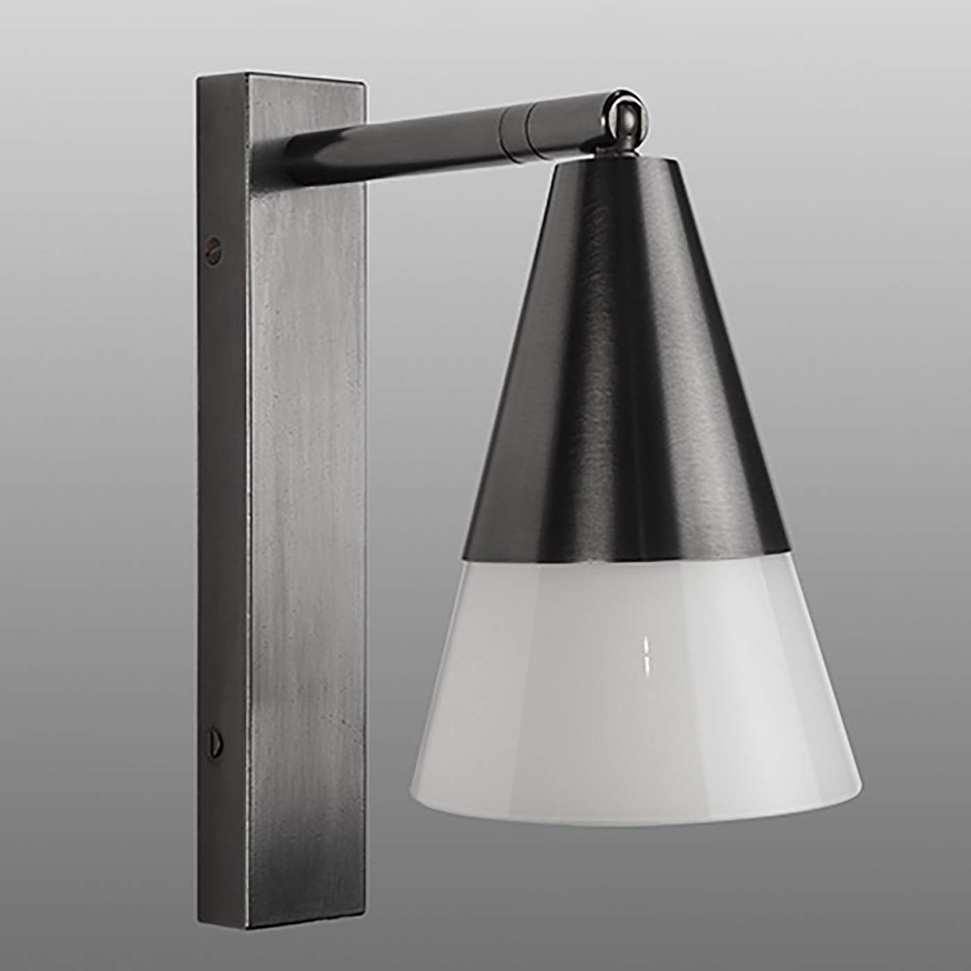 Small Wall Lamp with Brass and Opal Glass Cone Shade ALV31: Das Modell in schwarz patiniert.