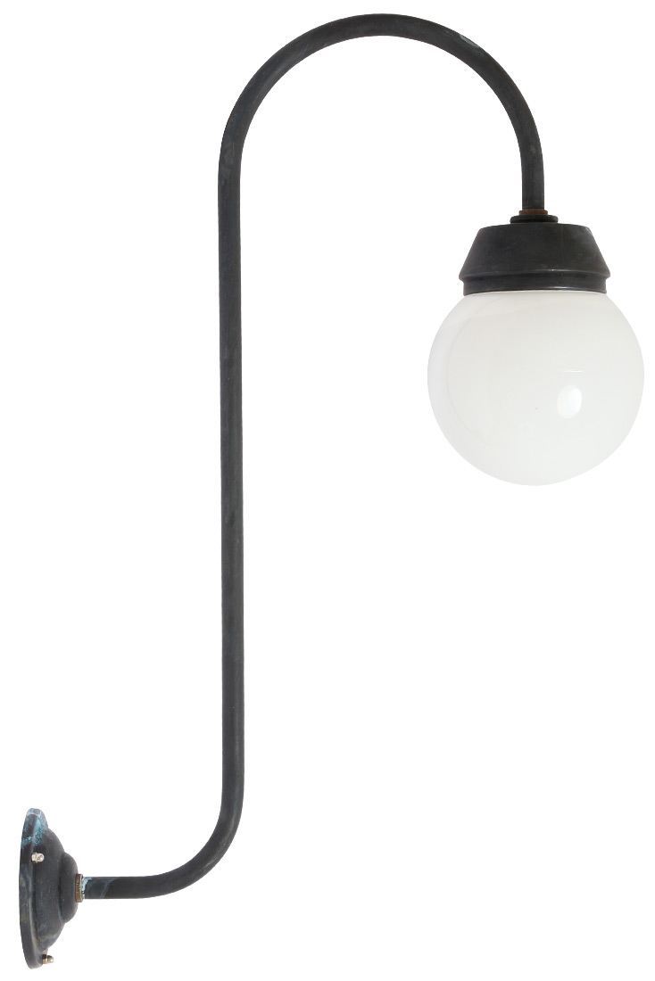 Glaskugel-Wandleuchte mit senkrechtem Bogen-Wandarm Glaskugel-Wandleuchte mit senkrechtem Bogen-Wandarm