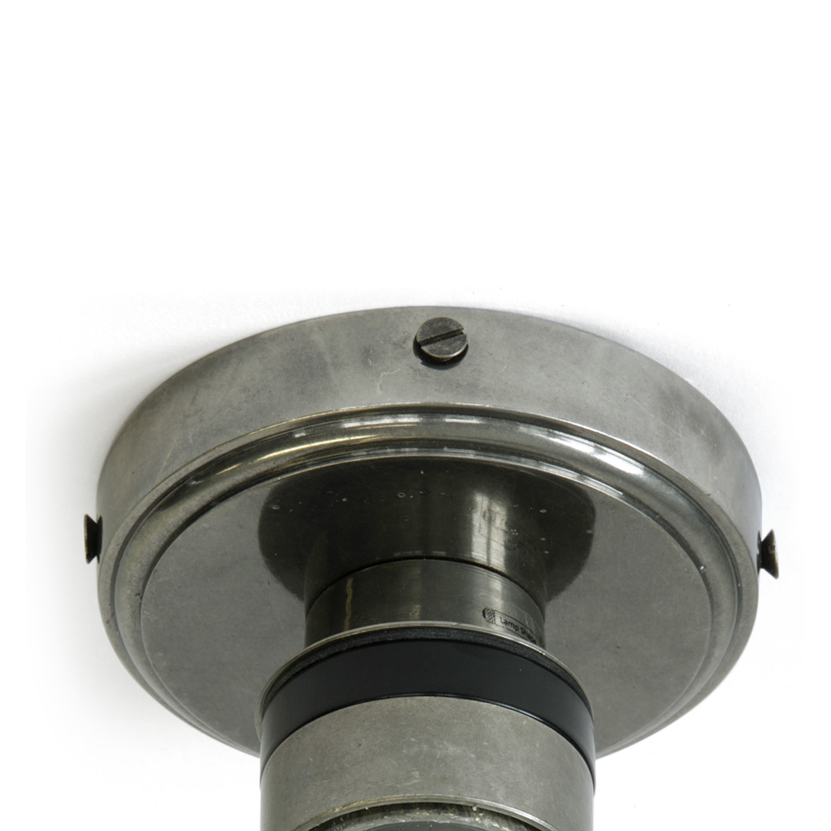 Bad-Deckenlampe mit kleinem Glas-Zylinder (klar oder prismatisch), IP65: Deckenteil Messing alt-silbern patiniert