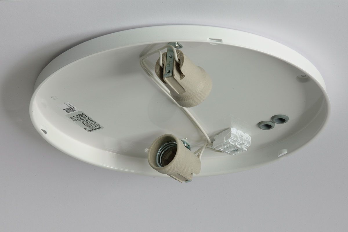 Opalglas-Deckenleuchte mit Ring AURORA R2, Ø 20 bis 42 cm: Deckenteil des 36 cm-Modells mit zwei E27-Fassungen (auf Anfrage auch mit 1 x E27 erhältlich)