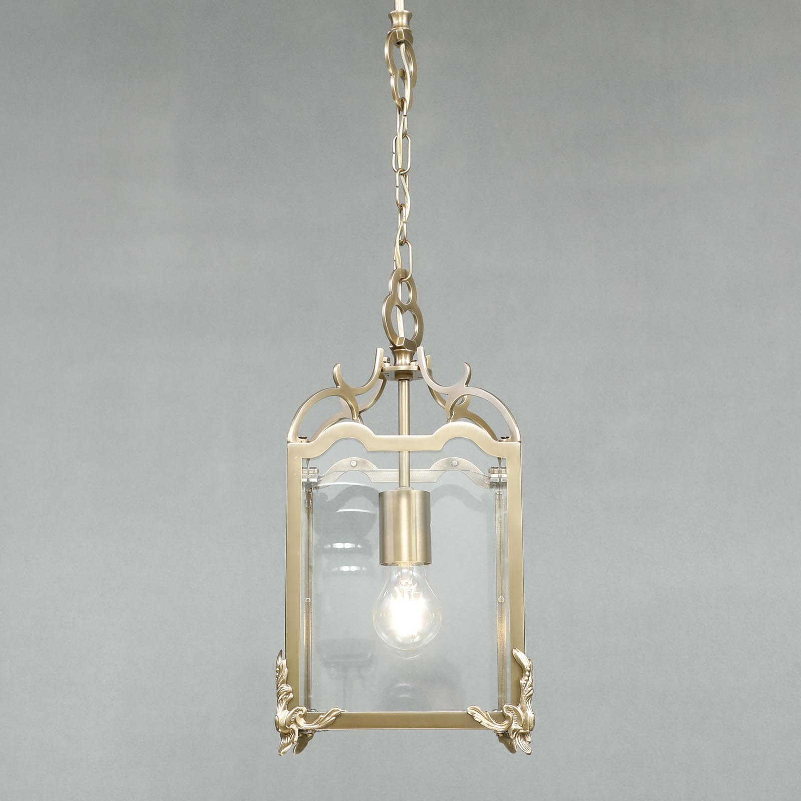 Vierseitige Hänge-Laterne mit barocken Dekor-Elementen, Bild 3 Vierseitige Hänge-Laterne mit barocken Dekor-Elementen, Bild 3