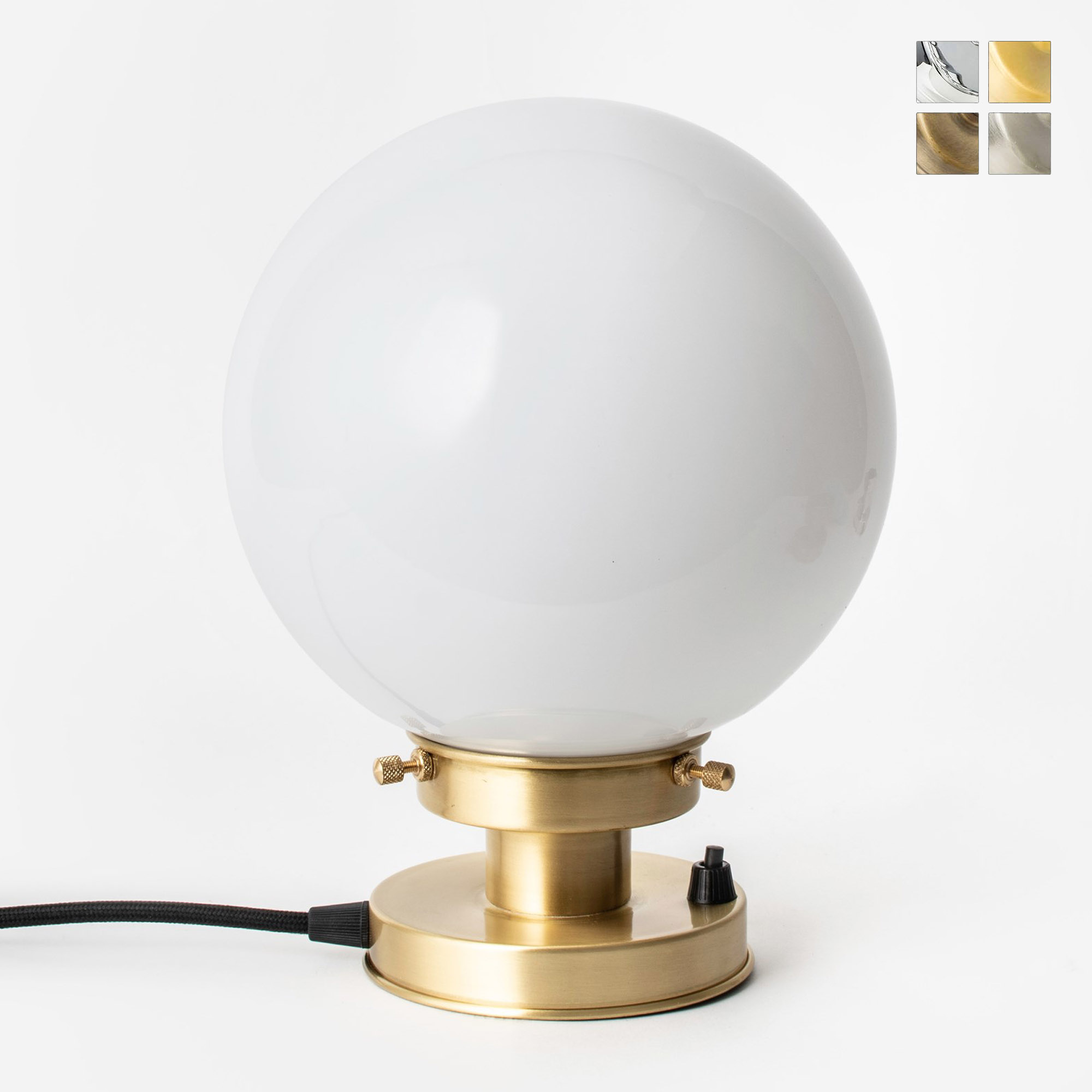 Kleine Messing-Tischleuchte mit opaler Glaskugel (15/20/25 cm) Kleine Messing-Tischleuchte mit opaler Glaskugel (15/20/25 cm)