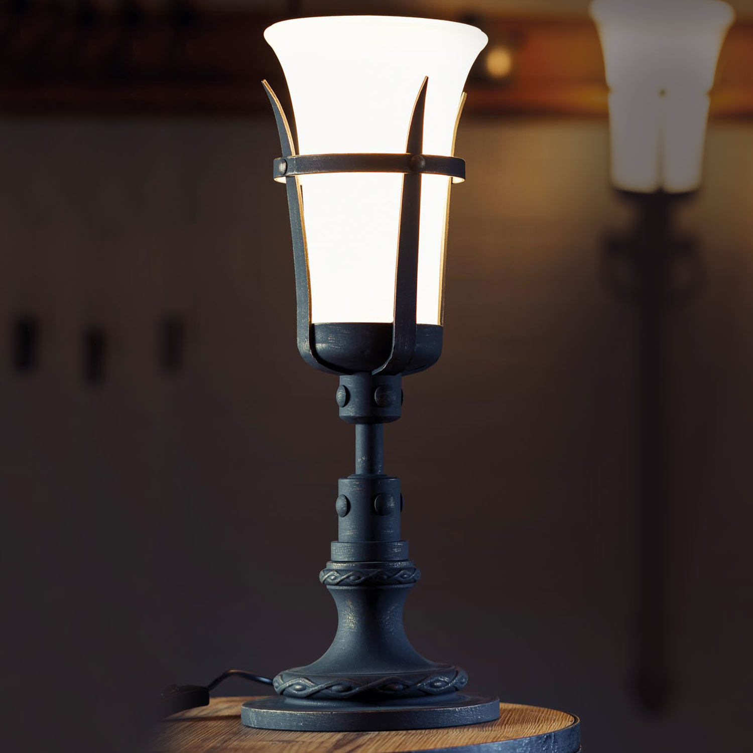 Striking wrought iron torch table lamp with glass TL4105