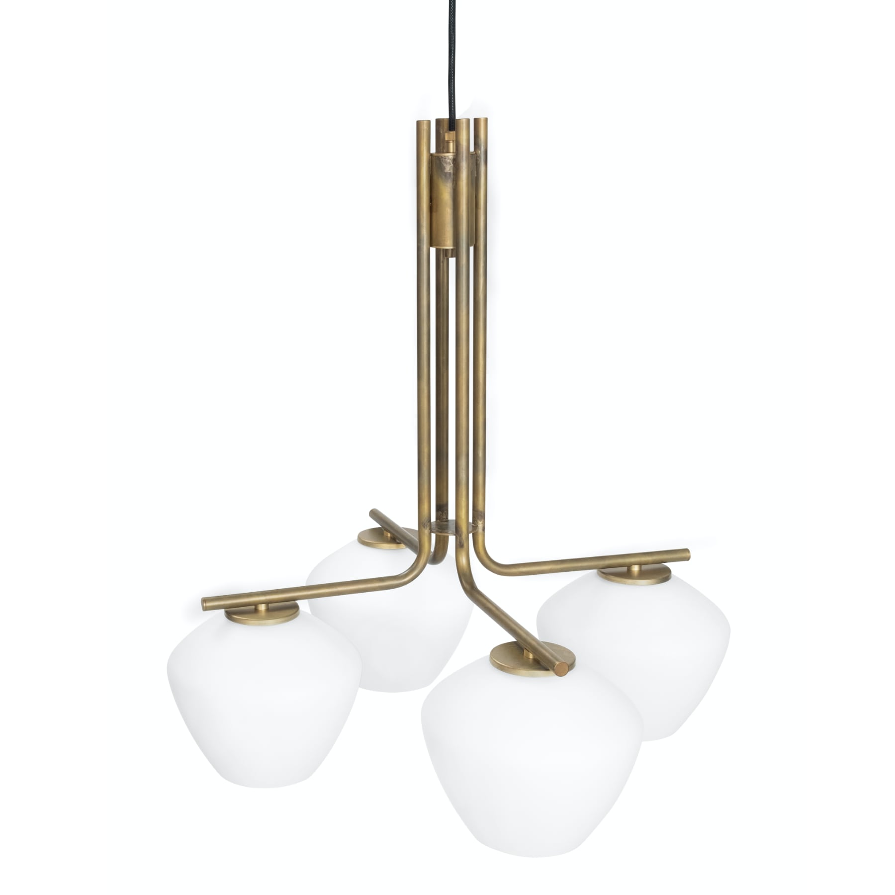 Vierflammiger Hängeleuchter aus Messing und mattweißem Glas DEKA 4 Vierflammiger Hängeleuchter aus Messing und mattweißem Glas DEKA 4