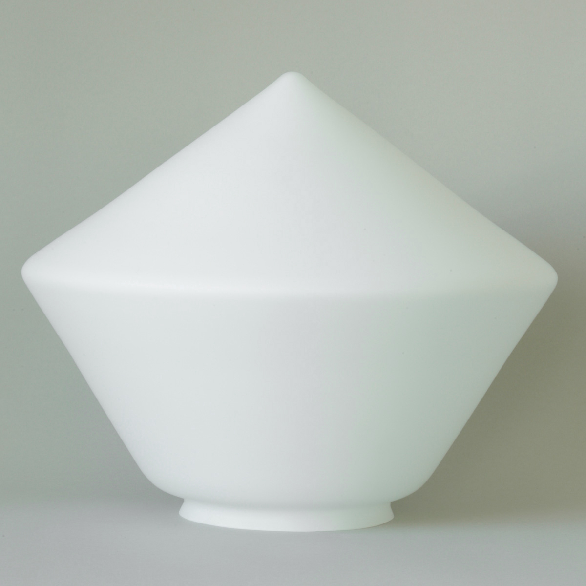 Bild 6: Art déco-Glas Art déco-Rohrleuchte mit Spitz-Opalglas: Art déco-Glas