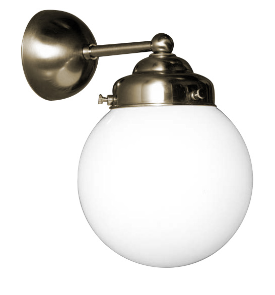 Kugel-Wandlampe mit Opalglas Ø 15 cm: Wandhalterung aus mattvernickeltem Messing