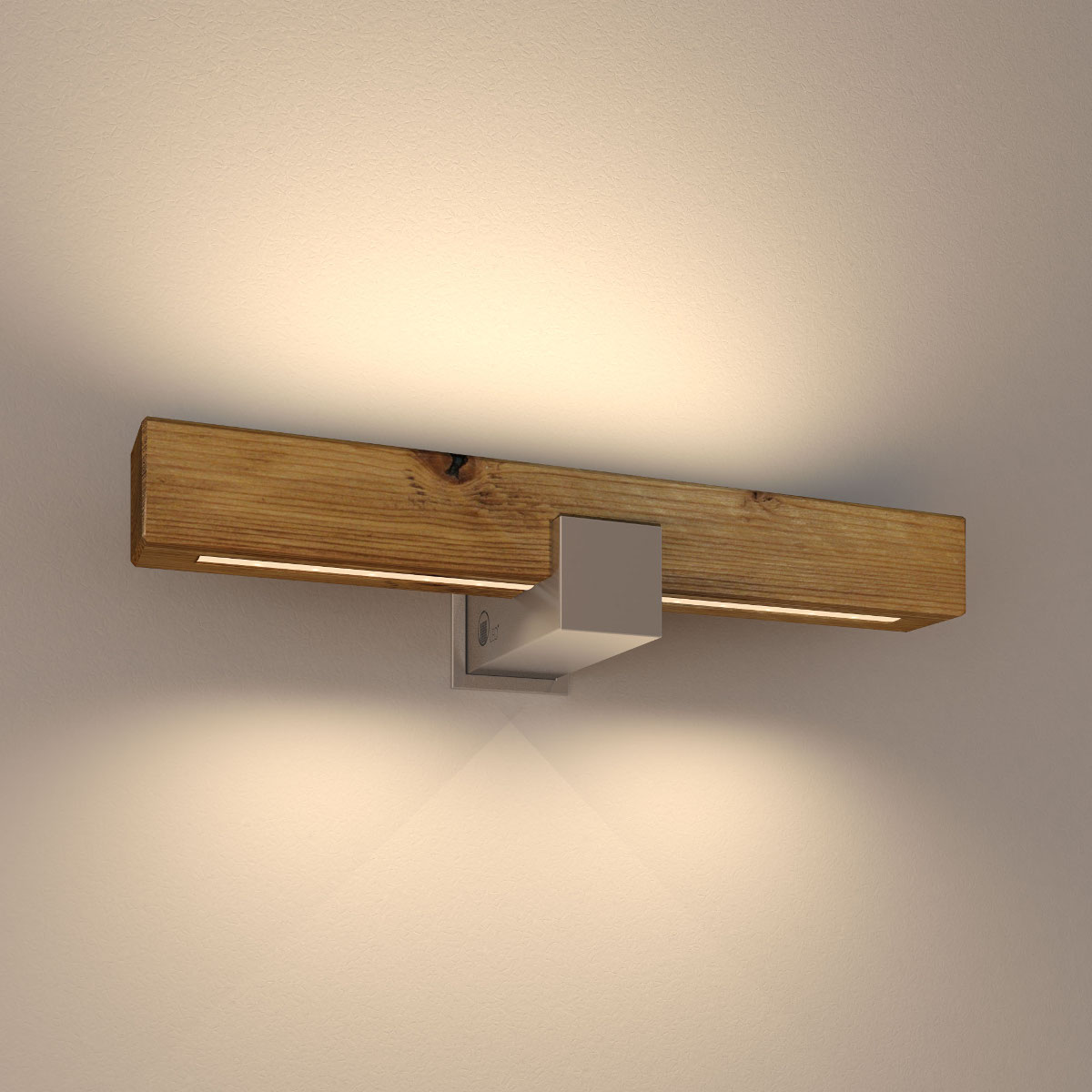 Up-Down-LED-Wandleuchte aus Massivholz, 40 cm: Balken-Wandleuchte aus antikem Massivholz, hier Fichte antik mit 3000° K LED-Spot