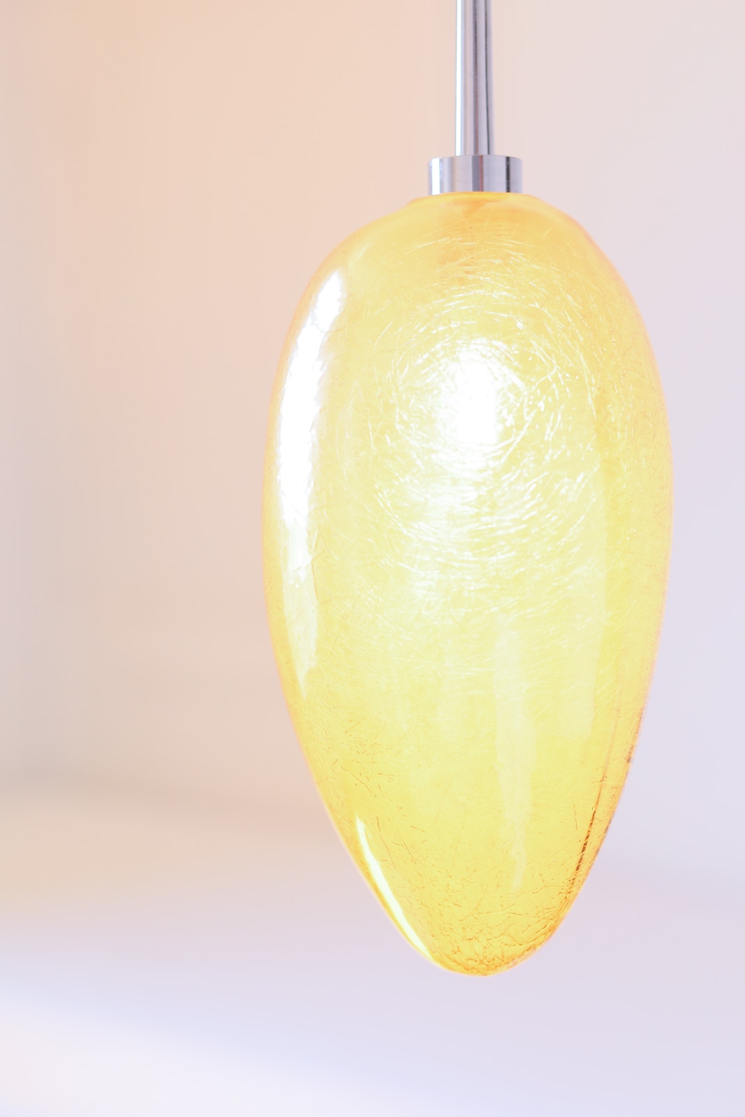 Pendelleuchte GALET 01 mit golden und silbern verspiegeltem Glas, Bild 6 Pendelleuchte GALET 01 mit golden und silbern verspiegeltem Glas, Bild 6